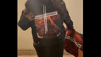 Hazelnutxxx you think i’m cute lol oct 31 2023