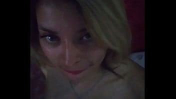 Haciéndome una rica paja mi amor