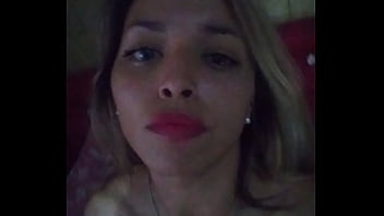 Haciéndome una rica paja mi amor