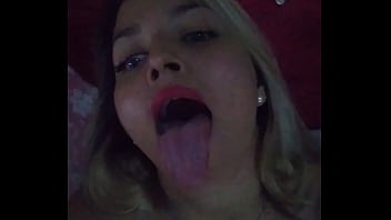 Haciéndome una rica paja mi amor