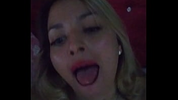 Haciéndome una rica paja mi amor