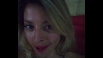 Haciéndome una rica paja mi amor