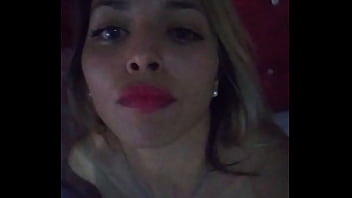 Haciéndome una rica paja mi amor