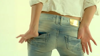 Gorgeous Blonde Ksenya B Strips Down Her Clothes To Start A Wet Party thumbnail