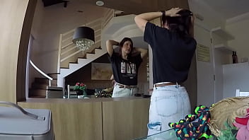 As jeguinhas acharam a cobra na festa julina e cairam de boca nela