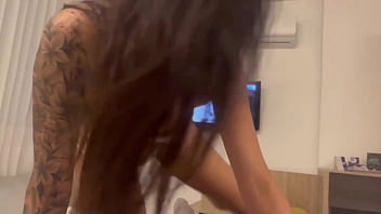 Infiel le manda pruebas de que esta con otro asu esposo