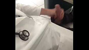 Enfermeiro No Consultorio thumbnail