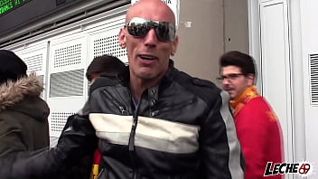 Un día con una amandax y sus tetonas y su coño peludo