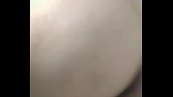 Me Masturbo Bien Rico Cuando Me Caliento En Mi Cama thumbnail