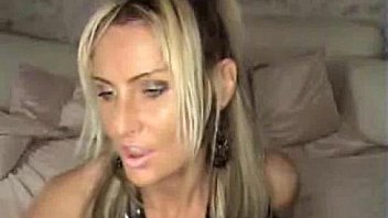 Kinky matures on cam