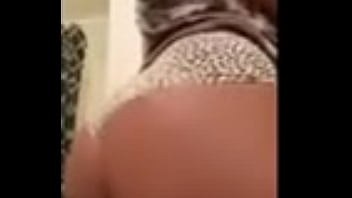 Ebony twerking