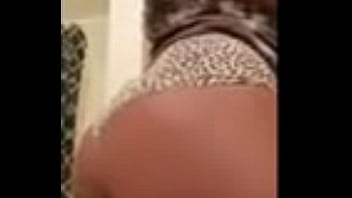 Ebony twerking