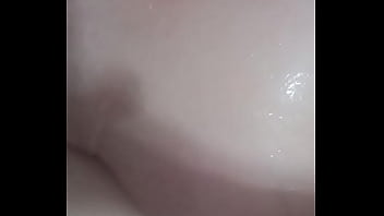 Solita mientras me baño