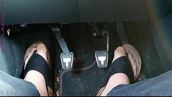Nylon feet and toe separators in the car