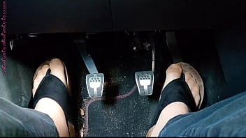 Nylon feet and toe separators in the car