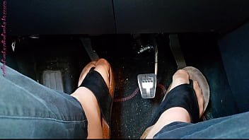 Nylon feet and toe separators in the car