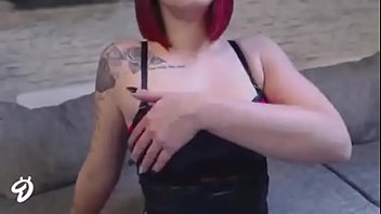 Neues wetlook outfit und rote unterwaesche