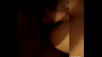 Eu comendo a loirinha