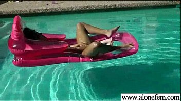 Horny girl missy maze please herself with sex crazy things clip 21