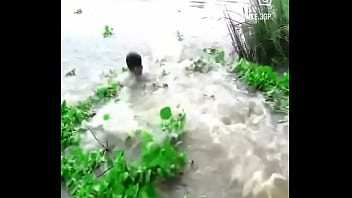 Asiático com gás hélio 24 10 2024