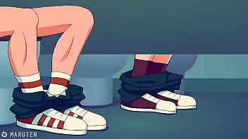 Dos Chicos Se Masturbán En Los Baños thumbnail