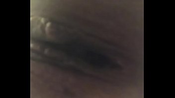 Big pussy lips plug piss plays