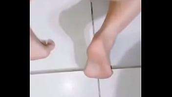 Enterrei a dignidade dela no gozo nos olhos mijo na garganta e tapa até chorar Enterrei a dignidade dela no gozo nos olhos mijo na garganta e tapa até chorar