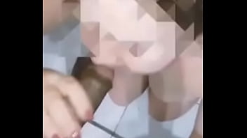 Enterrei a dignidade dela no gozo nos olhos mijo na garganta e tapa até chorar