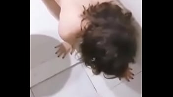 Enterrei a dignidade dela no gozo nos olhos mijo na garganta e tapa até chorar