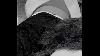 Me sacó la ropita en el paño público del supermercado