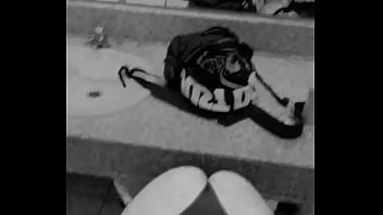 Me sacó la ropita en el paño público del supermercado