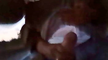 Resolvi bater uma para o gostoso voltando da praia quase nos pegaram