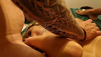 Apostamos com as meninas na sinuca que quem perdessem teria que pagar um castigo o delas foi dar pra nós parte final