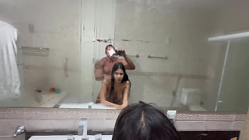 Não aguentei e tive que comer minha meia irmã pq ela estava de pijaminha