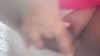 Dándome rico pensando en una rica verga