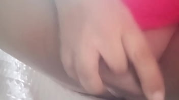 Dándome rico pensando en una rica verga