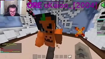 Ela com outro e eu jogando