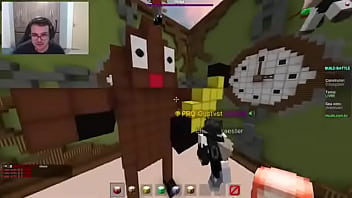 Ela com outro e eu jogando