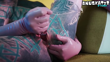 Sexy tatted latex girl stuffing herself deep from both ends with her toys