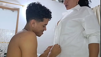 Una rica compilación de mi follada con la gran polla de mi hijastro