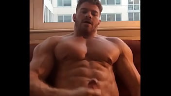Muscle Guy Cumming A Little thumbnail