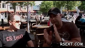 Babe gets licked and copulates