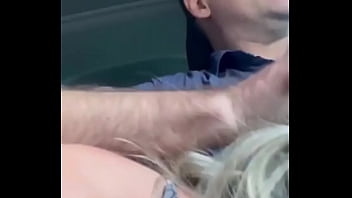 Acho que ele estava com pressa ao volante nessa hora kkkkkkkkk