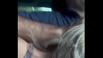 Acho que ele estava com pressa ao volante nessa hora kkkkkkkkk