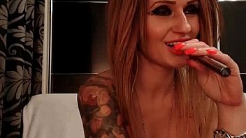 Inked blonde live on webcam