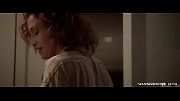 Jennifer lopez in shades blue 2016