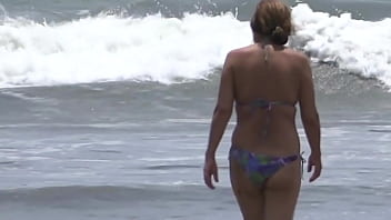 On the beach i expose myself and masturbate before getting fucked by a black stud