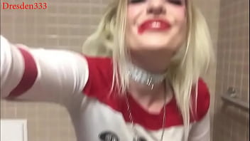 Pee play with harley quinn