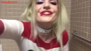 Pee play with harley quinn
