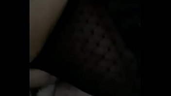 Minha puta gozando com o consolo no cu